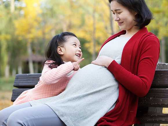 如何选择上海的试管婴儿助孕机构？?,哪些医院在上海做试管助孕比较好？?