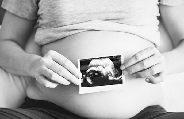 单角子宫能通过美国试管婴儿生龙凤胎吗？